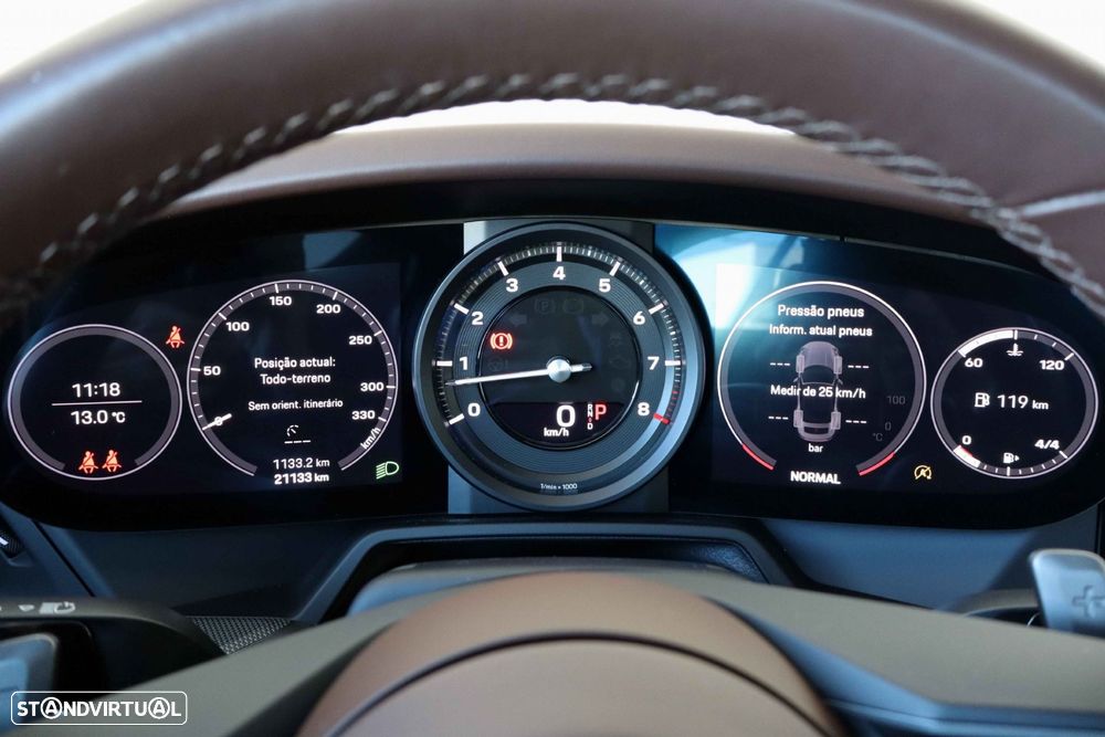 Porsche 911 (992) Carrera 4 PDK - 32