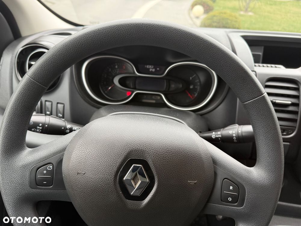 Renault Trafic - 19