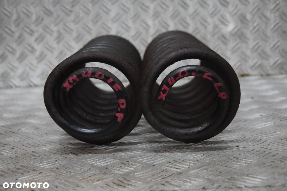 JEEP CHEROKEE XJ 4.0 LIFT SPRĘŻYNY LEWA PRAWA PRZÓD - 2