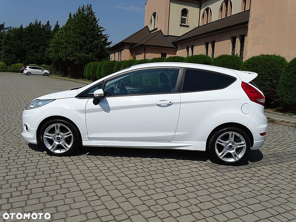 Ford Fiesta 1.4 Sport - 10