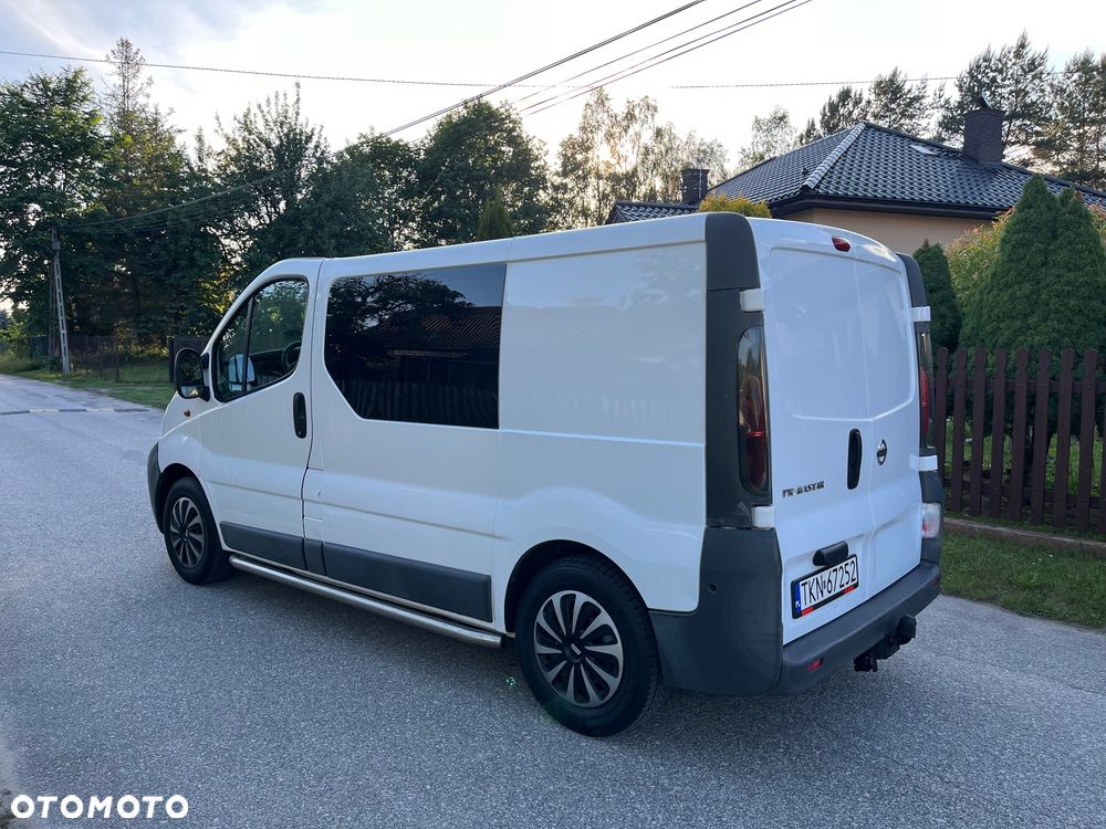 Renault TRAFIC - 23