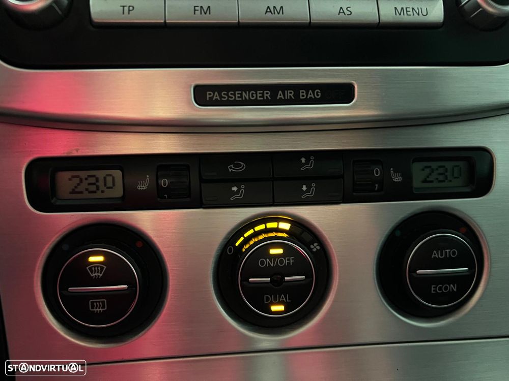 VW Passat Variant 2.0 TDi Sportline - 12