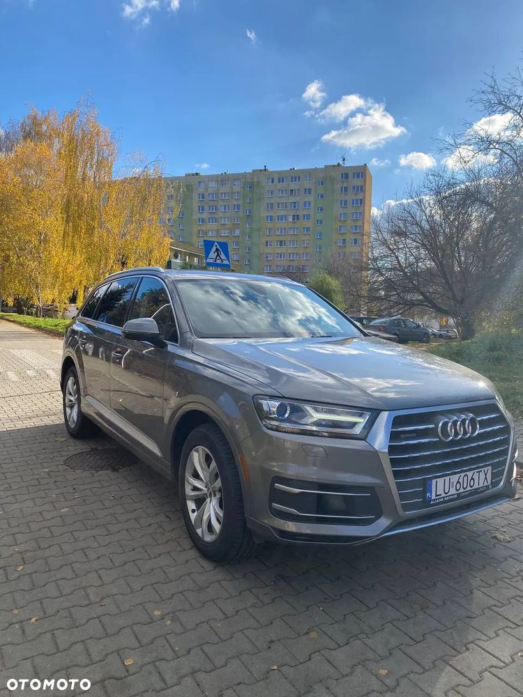 Audi Q7 - 11