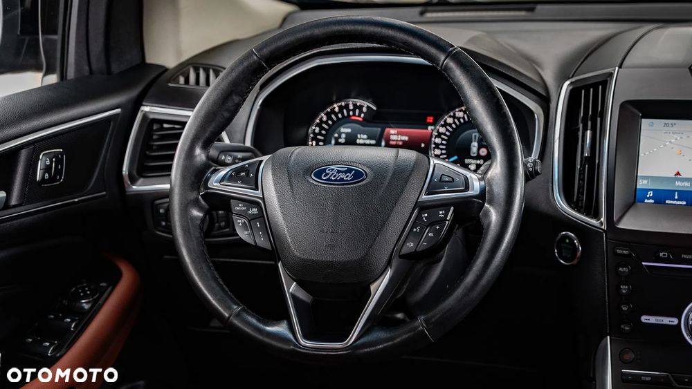 Ford Edge 2.0 TDCi 4WD Titanium - 24