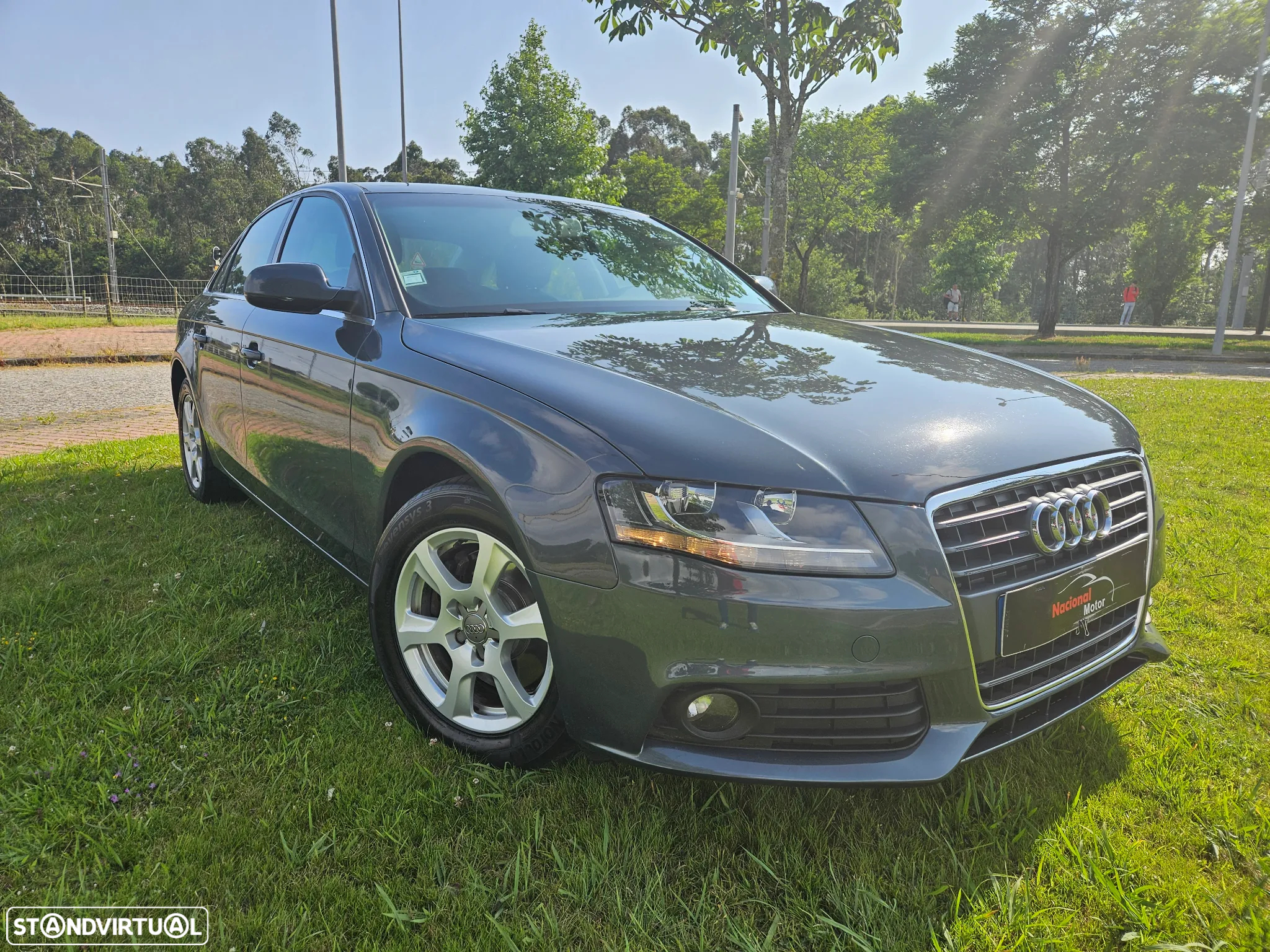 Audi A4 2.0 TDI exclusive - 3