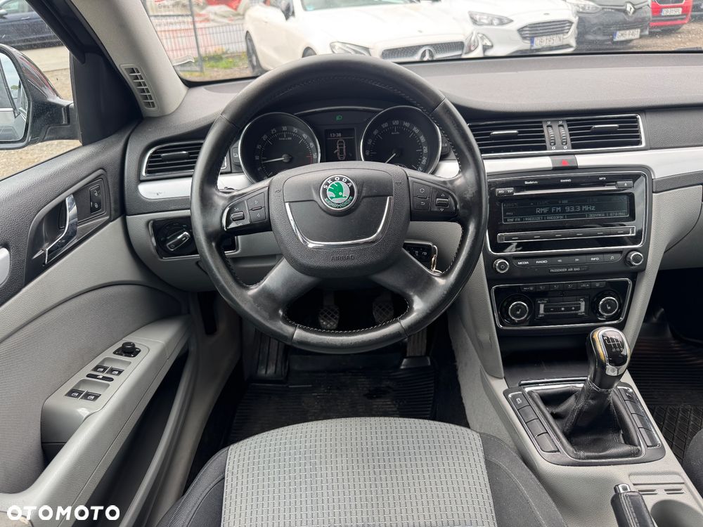 Skoda Superb 2.0 TDI Comfort - 8