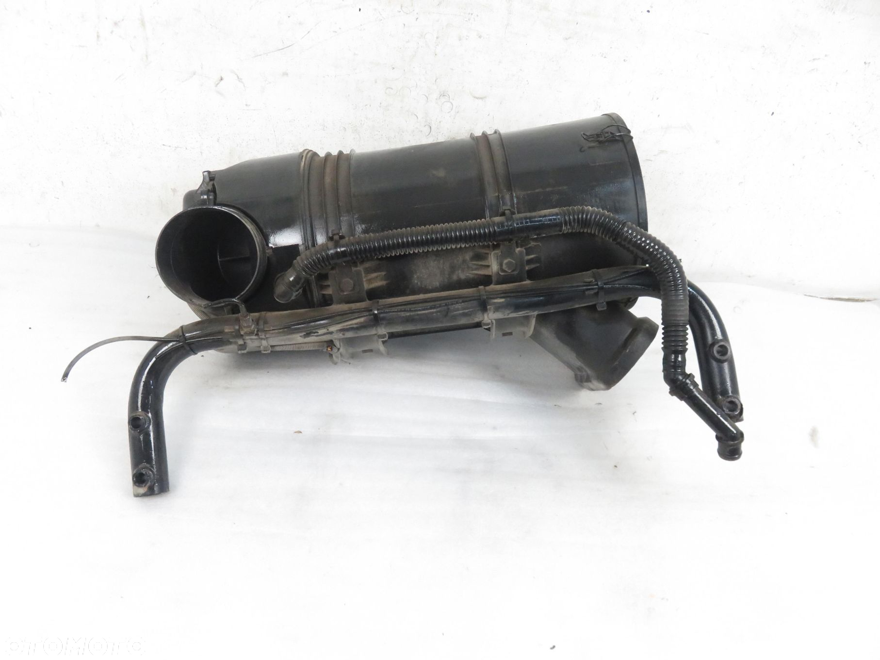 OBUDOWA FILTRA POWIETRZA MAN TGX I 18.480 - D 2676 LF 25 81084050021 - 6