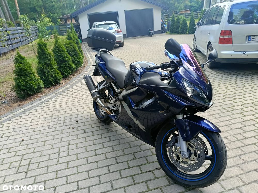 Honda CBR - 6