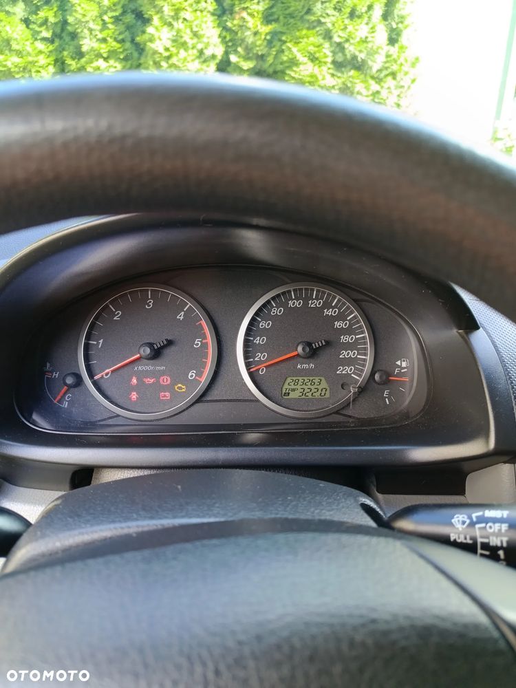 Mazda 2 - 10