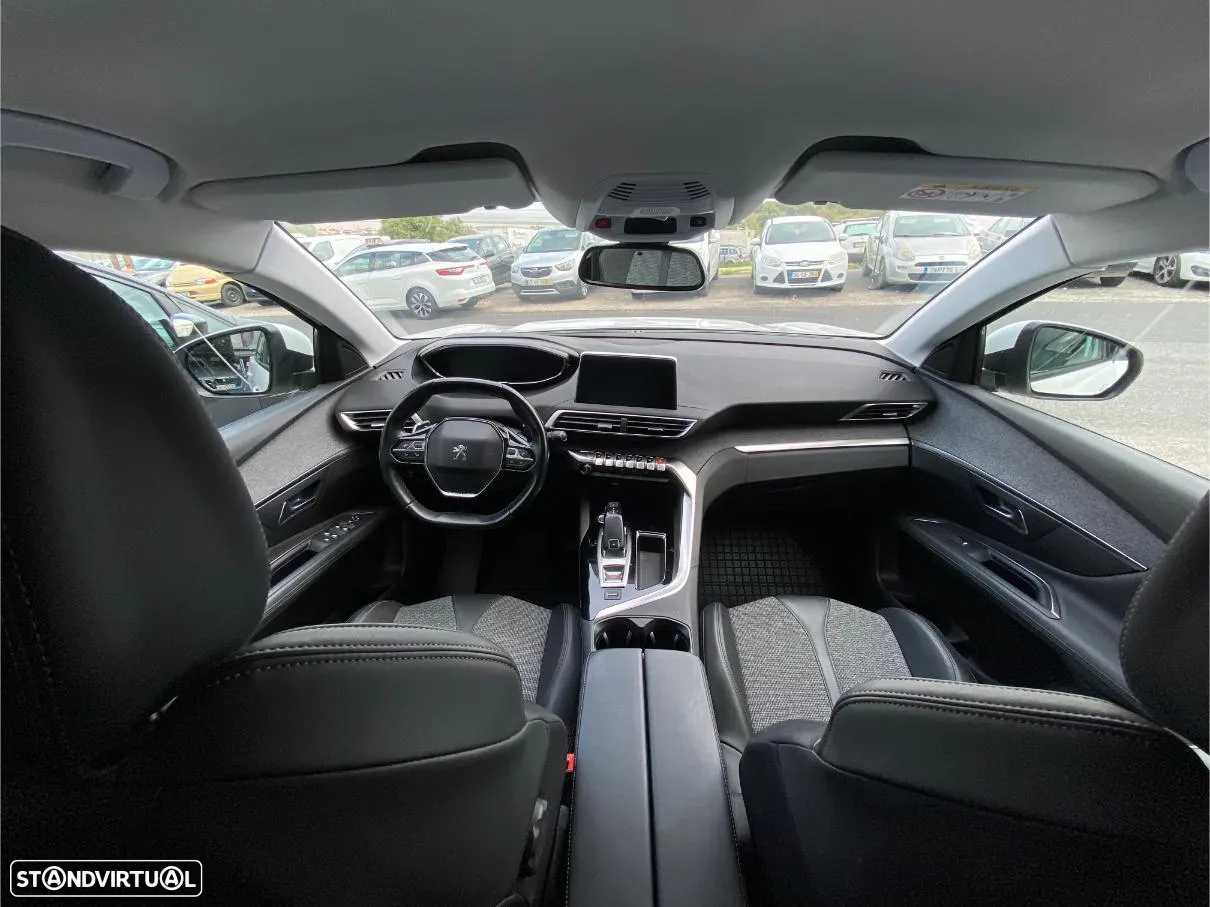 Peugeot 3008 BlueHDi 130 Stop & Start EAT8 Allure - 27