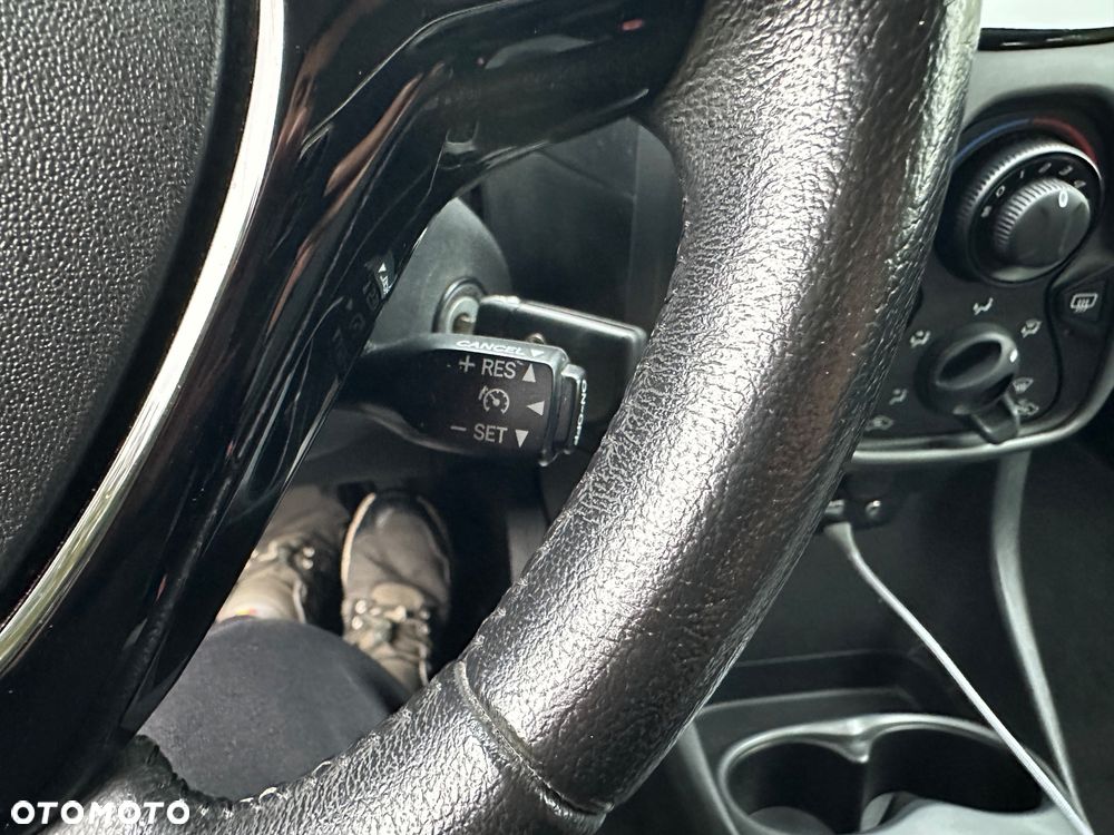 Toyota Aygo x-clusiv - 30