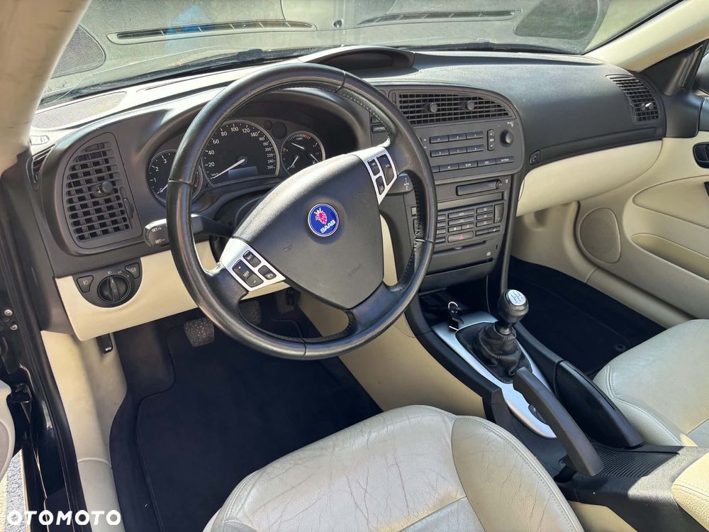 Saab 9-3 2.0T Aero - 27