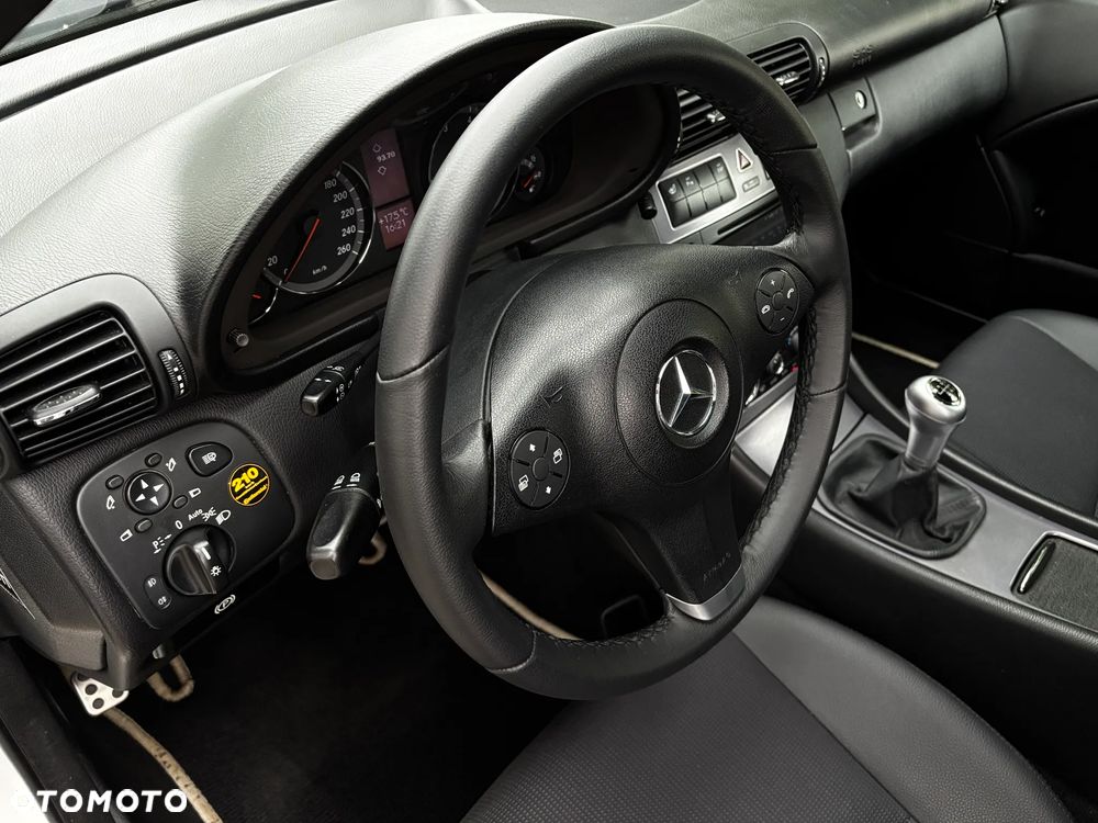 Mercedes-Benz CLC 180 Kompressor Special Edition - 37
