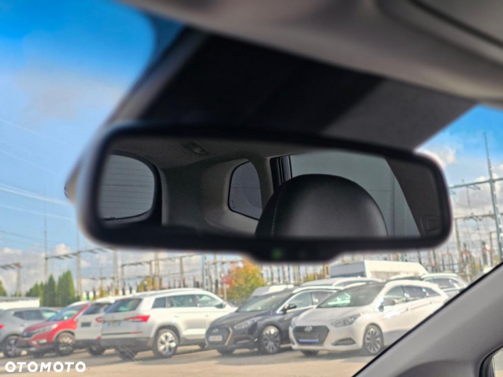Kia Ceed - 23