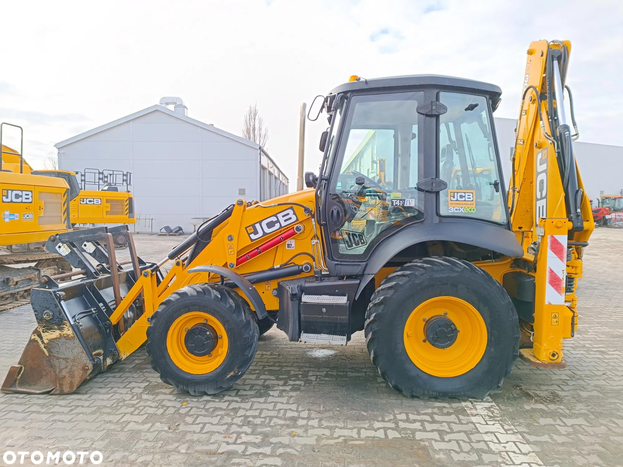 JCB 3CX - 9