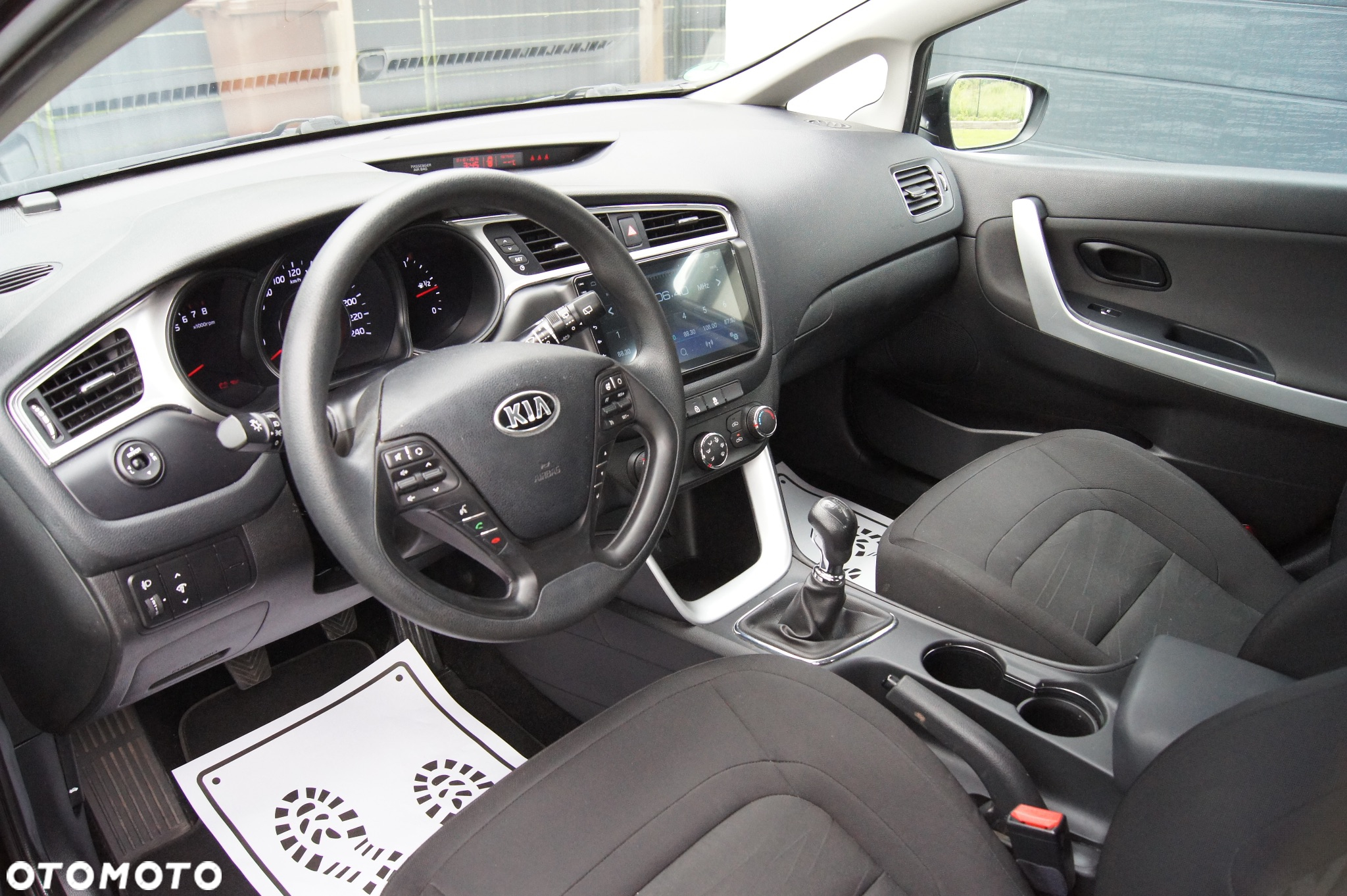 Kia Ceed 1.4 CVVT Attract - 8