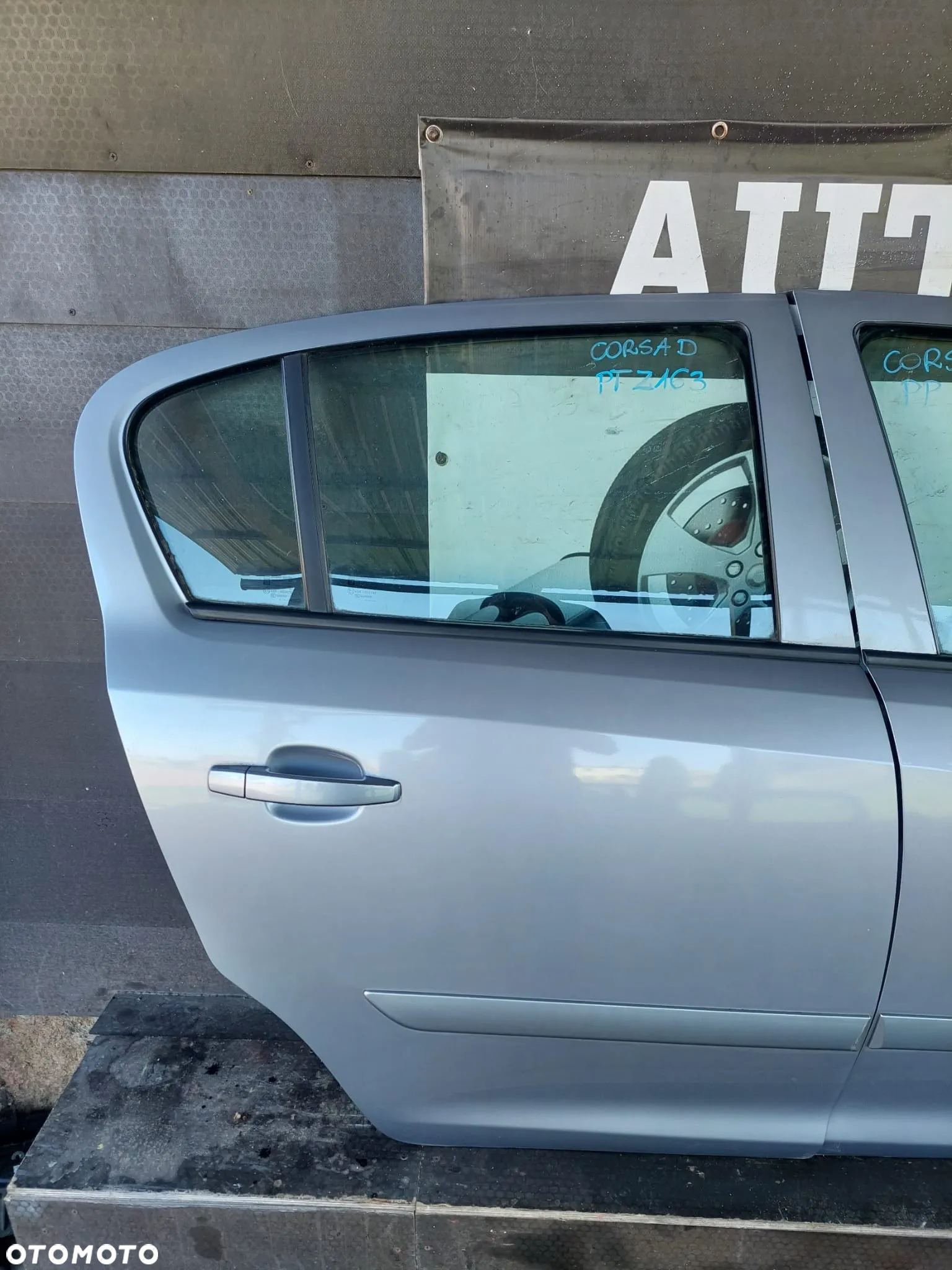 Drzwi PRAWY PRZÓD OPEL Corsa D 5D Z163 - 6