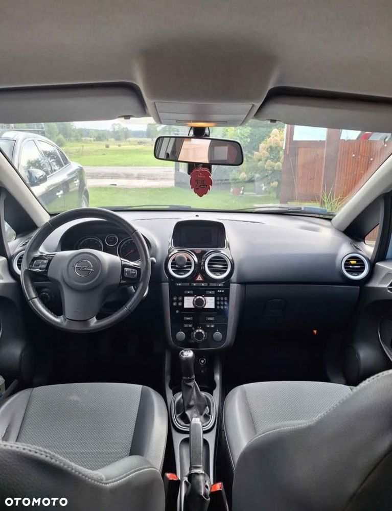 Opel Corsa - 2