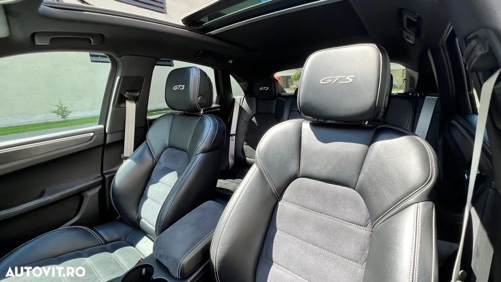 Porsche Macan - 18