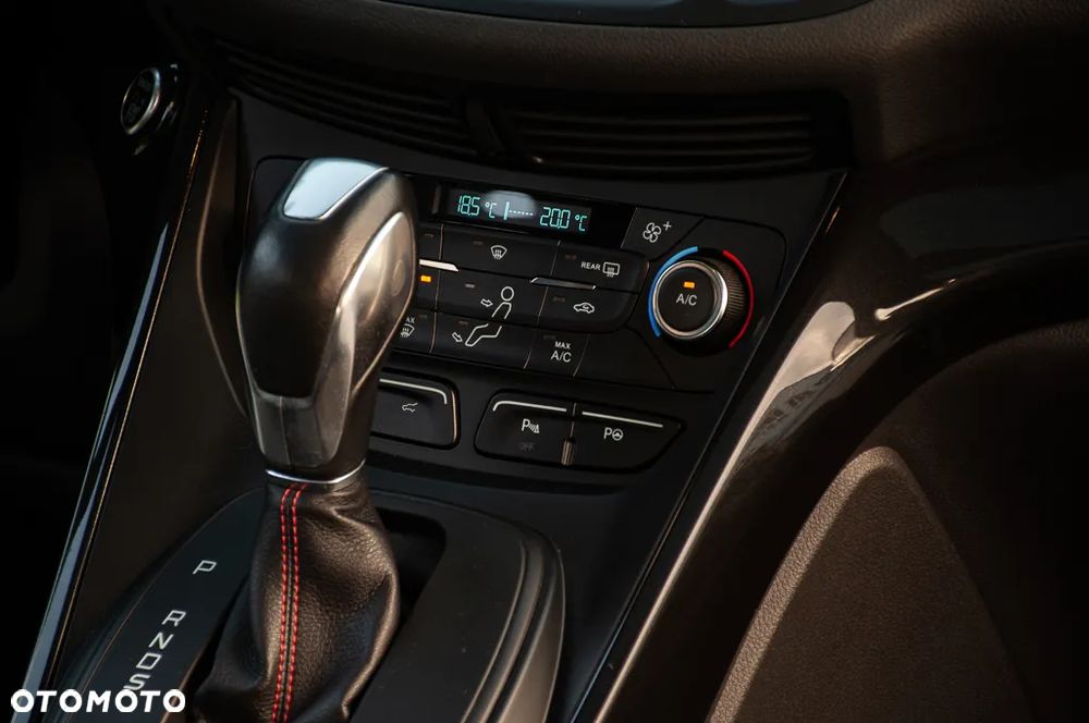 Ford Kuga 2.0 EcoBoost 4x4 ST-Line - 18