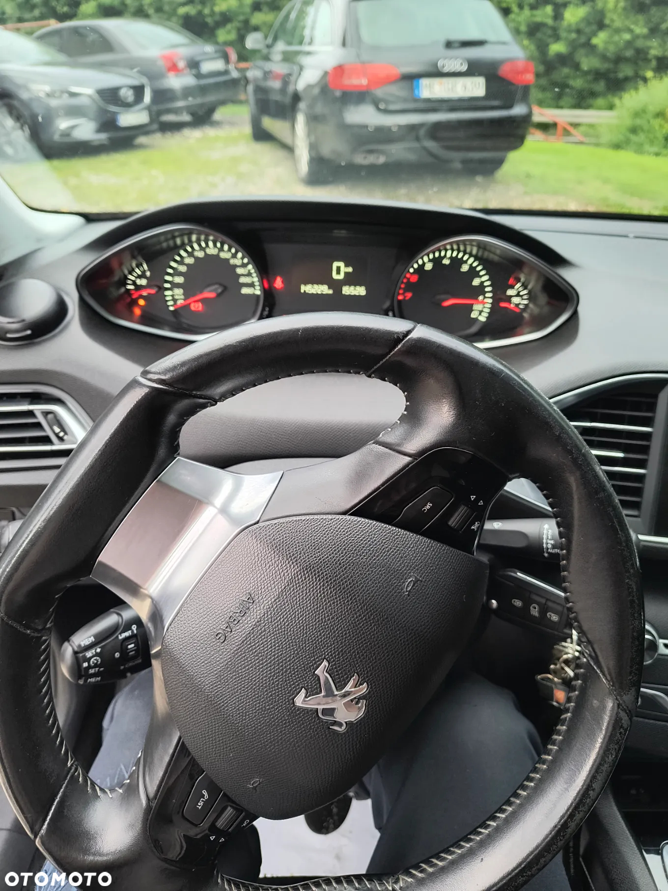 Peugeot 308 1.2 PureTech Allure S&S - 13