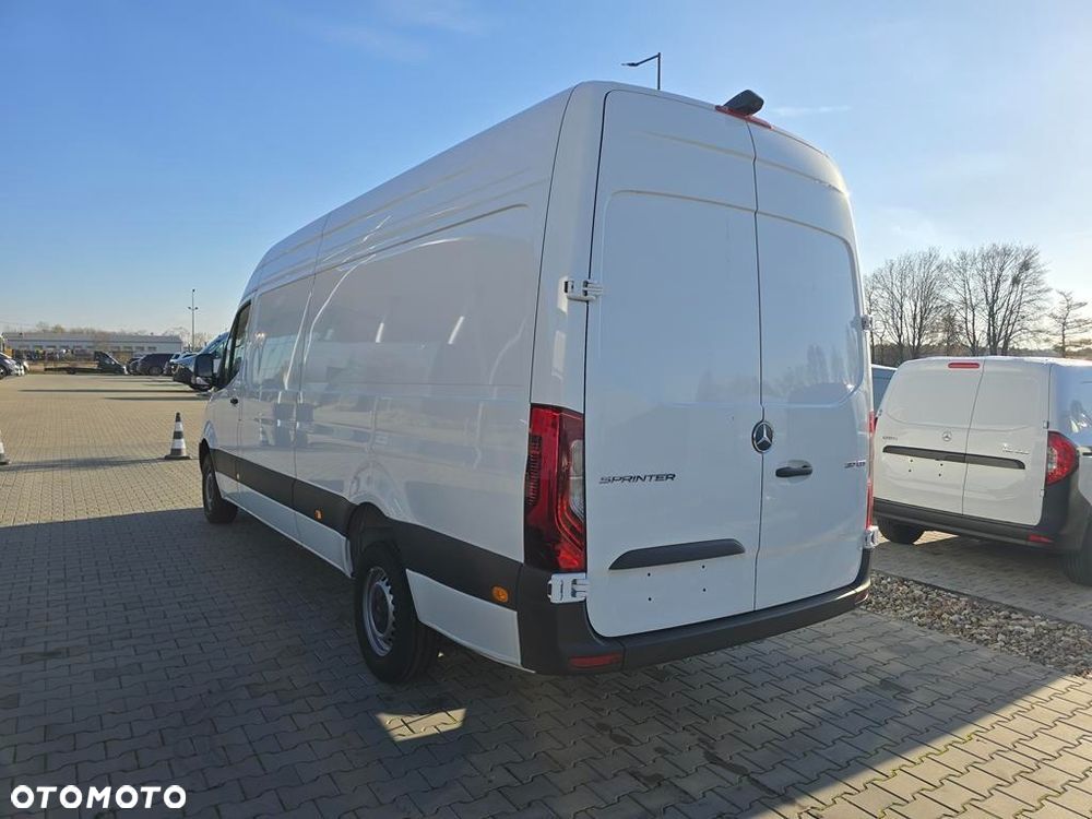 Mercedes-Benz Sprinter 317 CDI Long PRO 9G-Tronic - 8