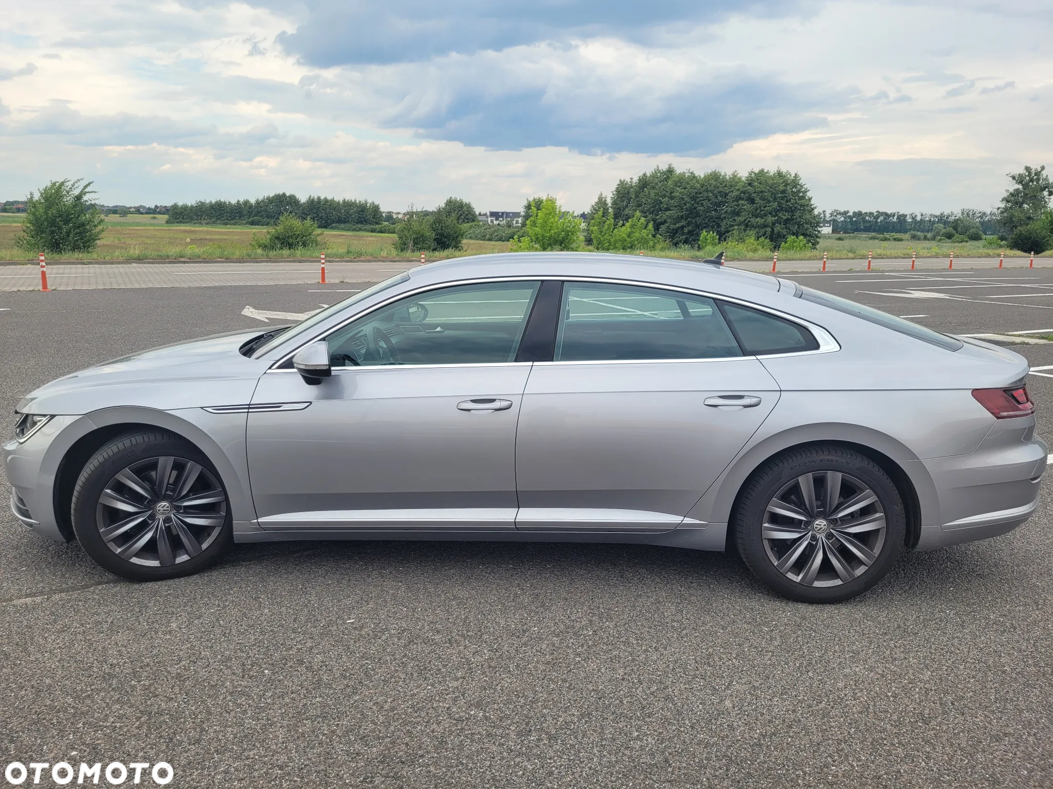 Volkswagen Arteon 2.0 TSI Essence DSG - 9