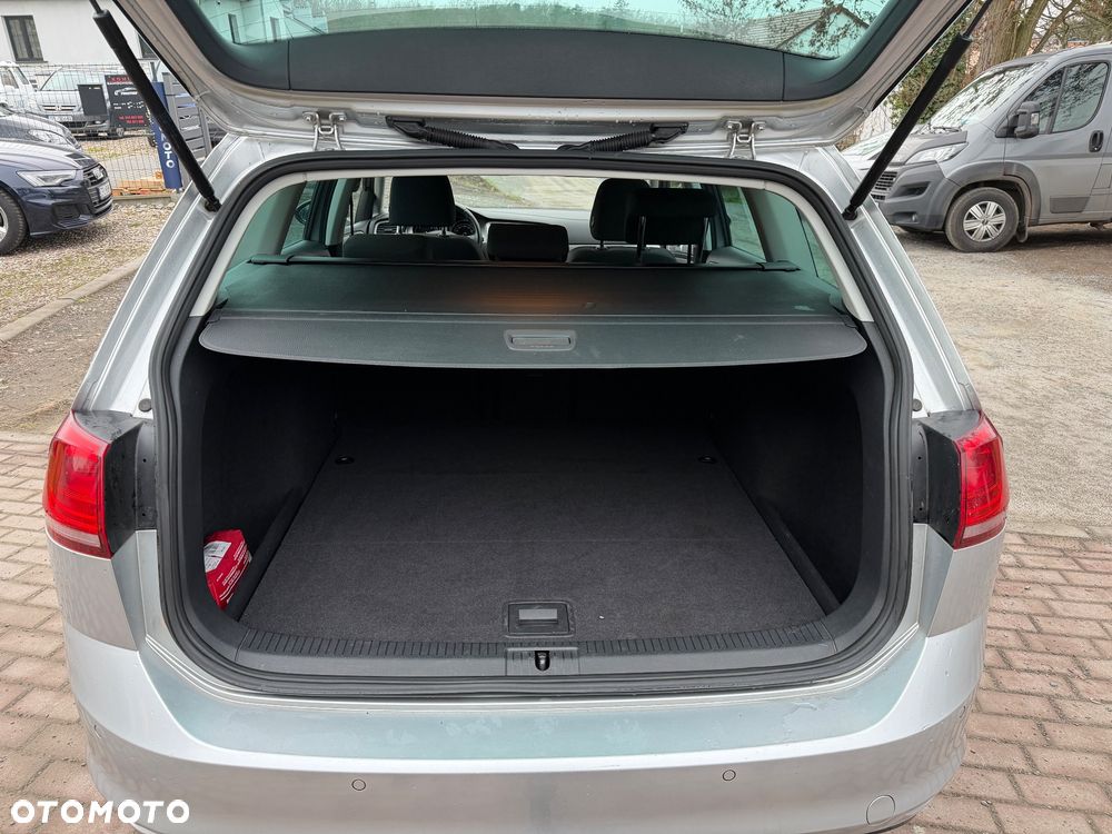 Volkswagen Golf 2.0 TDI (BlueMotion Technology) Comfortline - 8