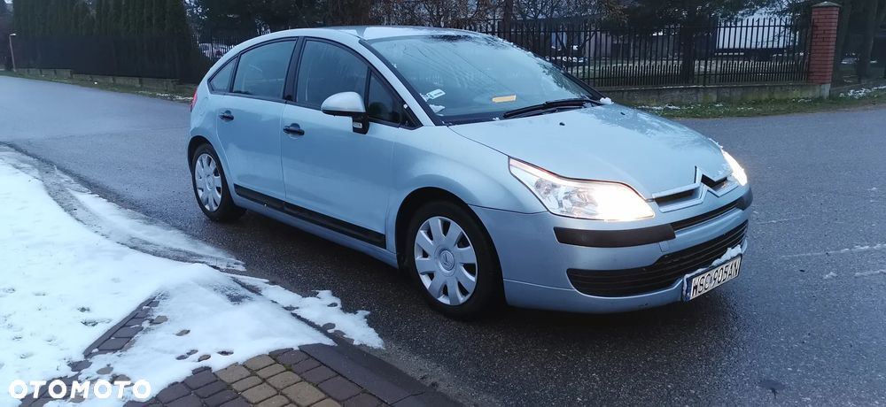 Citroën C4 1.4 16V Magic - 4