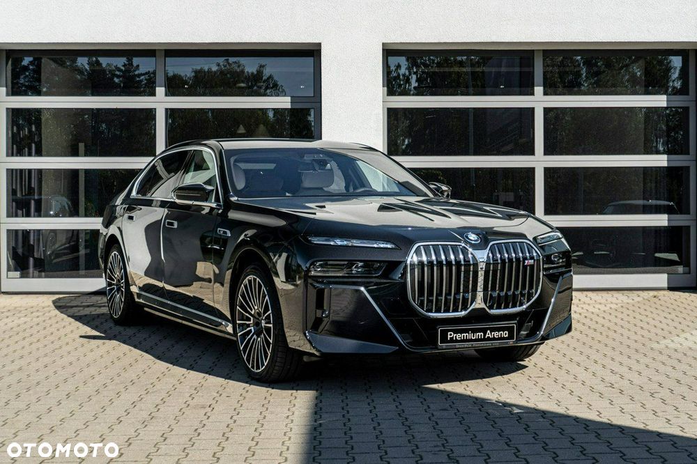 BMW Seria 7 M760e PHEV xDrive sport - 4
