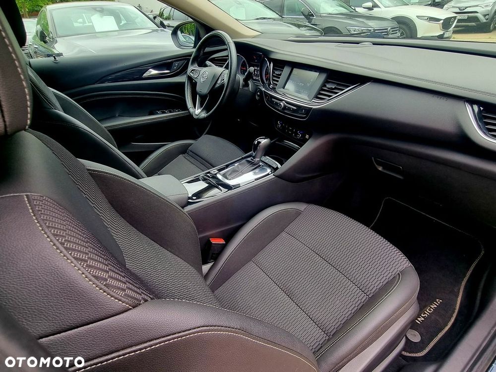 Opel Insignia - 19
