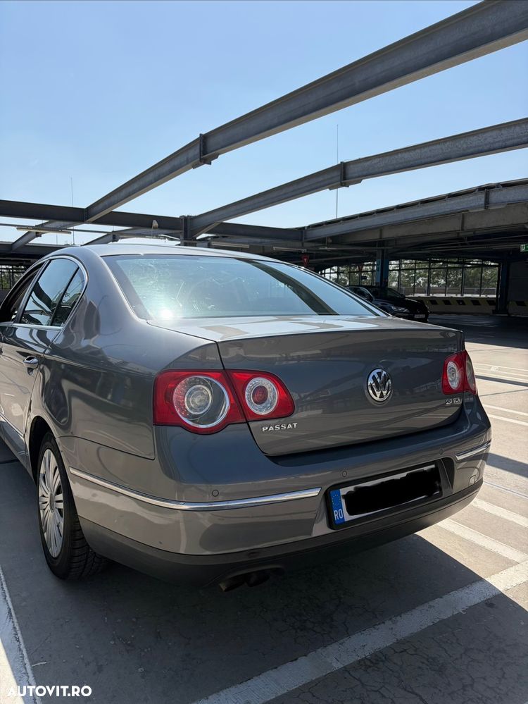 Volkswagen Passat 2.0TDI Comfortline DPF - 6