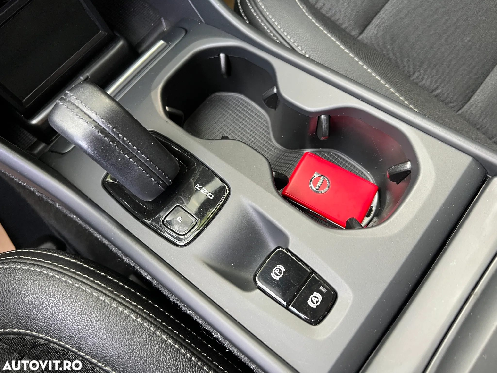 Volvo XC 40 D4 AWD Momentum - 29