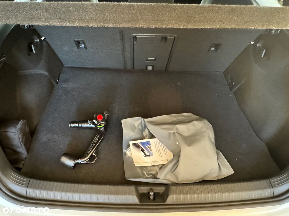 Volkswagen Golf ver-viii-1-4-tsi-plug--in-hybrid-style-dsg - 38