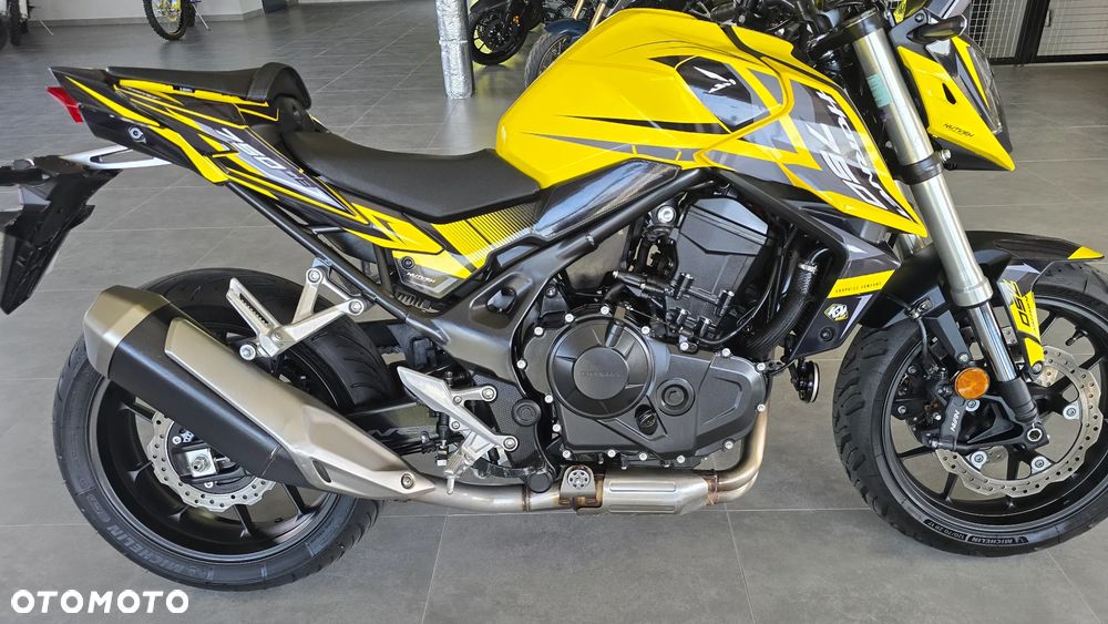 Honda Hornet - 30