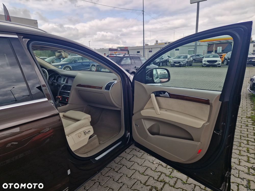 Audi Q7 3.0 TDI DPF Quattro Tiptronic - 32