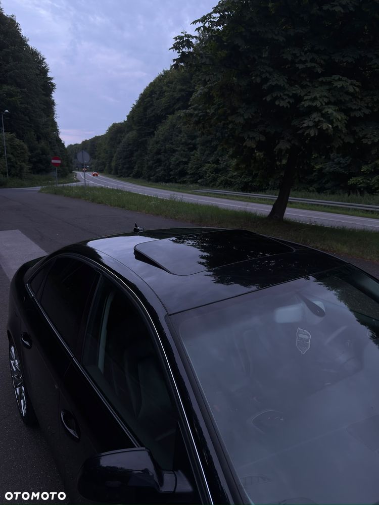 Audi A4 Limousine - 4