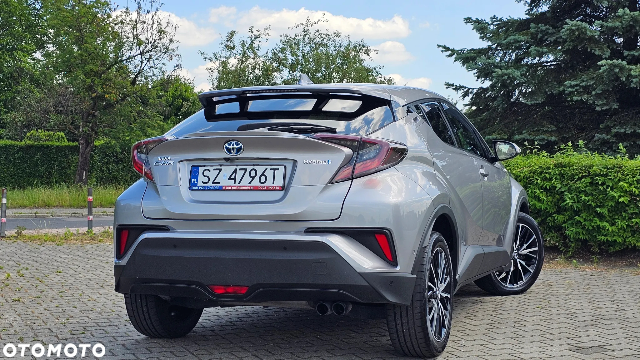 Toyota C-HR Hybrid Lounge - 8