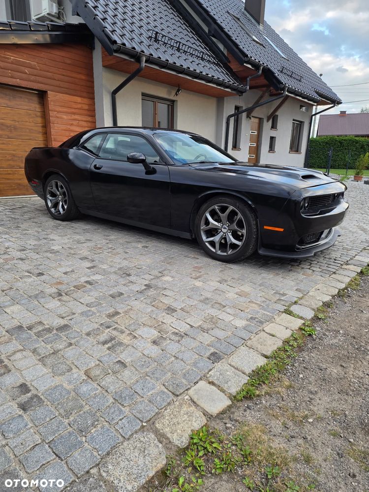 Dodge Challenger - 9