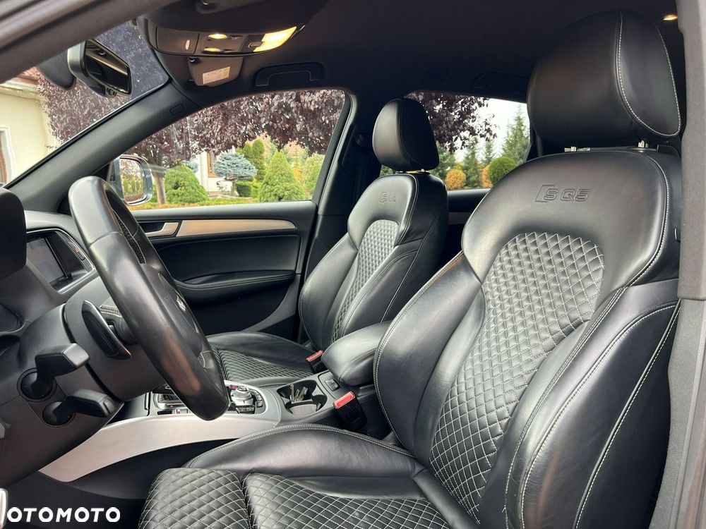 Audi SQ5 - 30