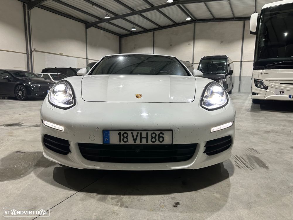 Porsche Panamera Platinum Edition - 3