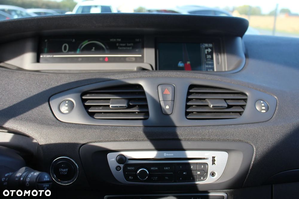 Renault Scenic - 17