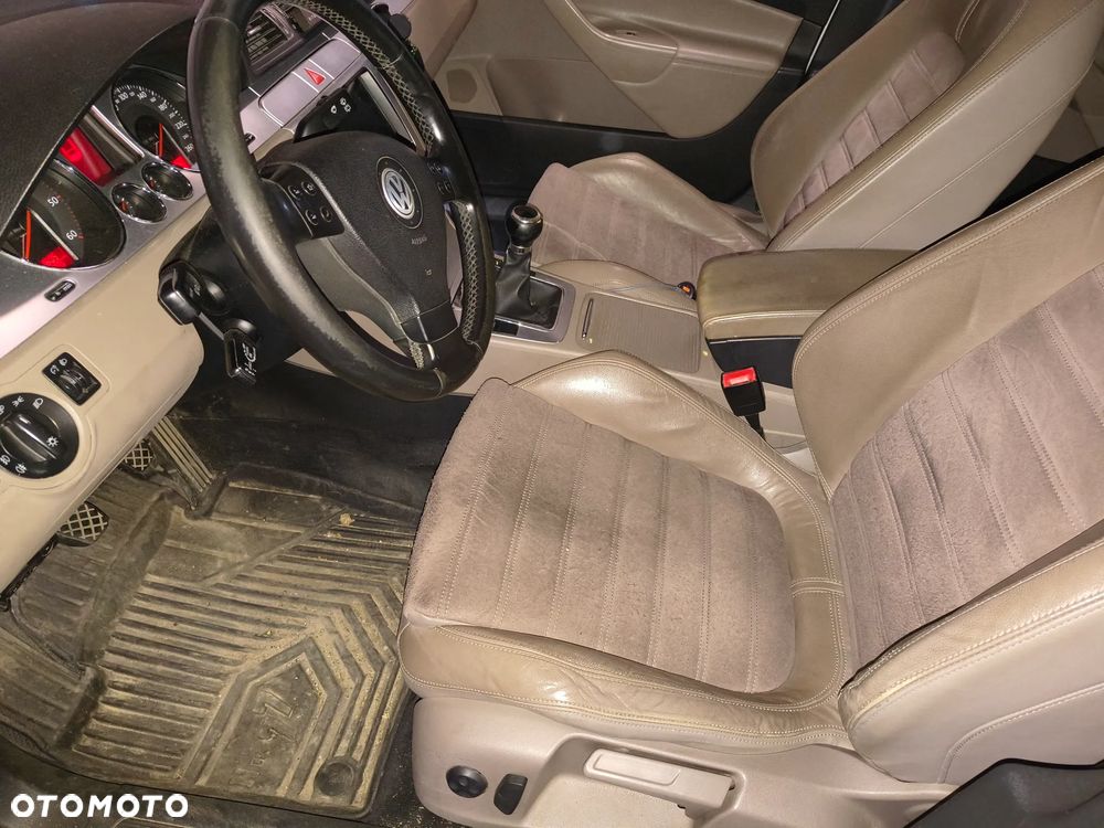 Volkswagen Passat 2.0 TDI Highline - 6