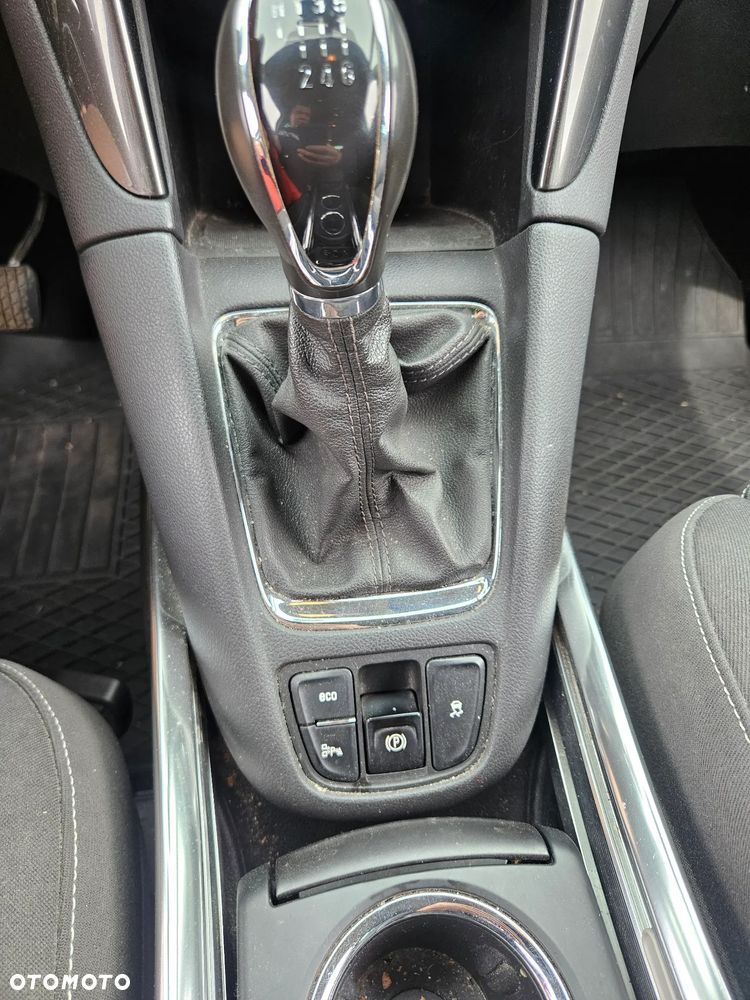 Opel Zafira 2.0 D (CDTI ecoFLEX) Start/Stop Active - 18