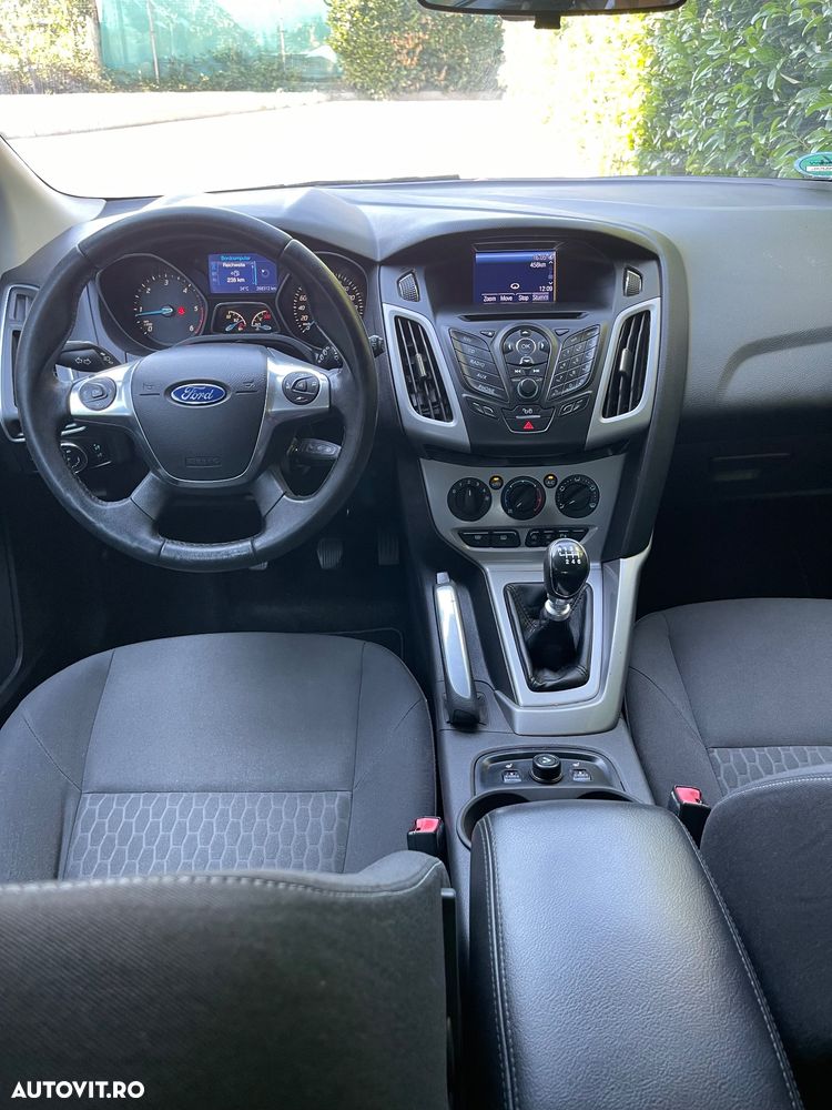 Ford Focus 1.6 TDCI DPF Titanium - 6