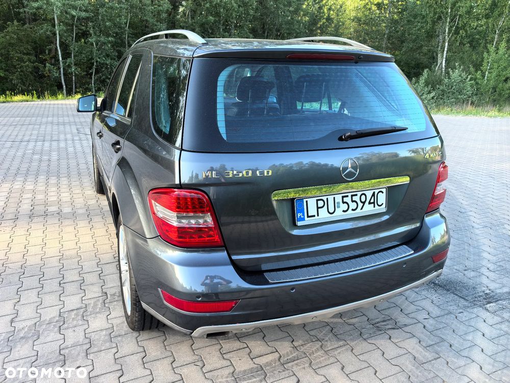 Mercedes-Benz ML - 12