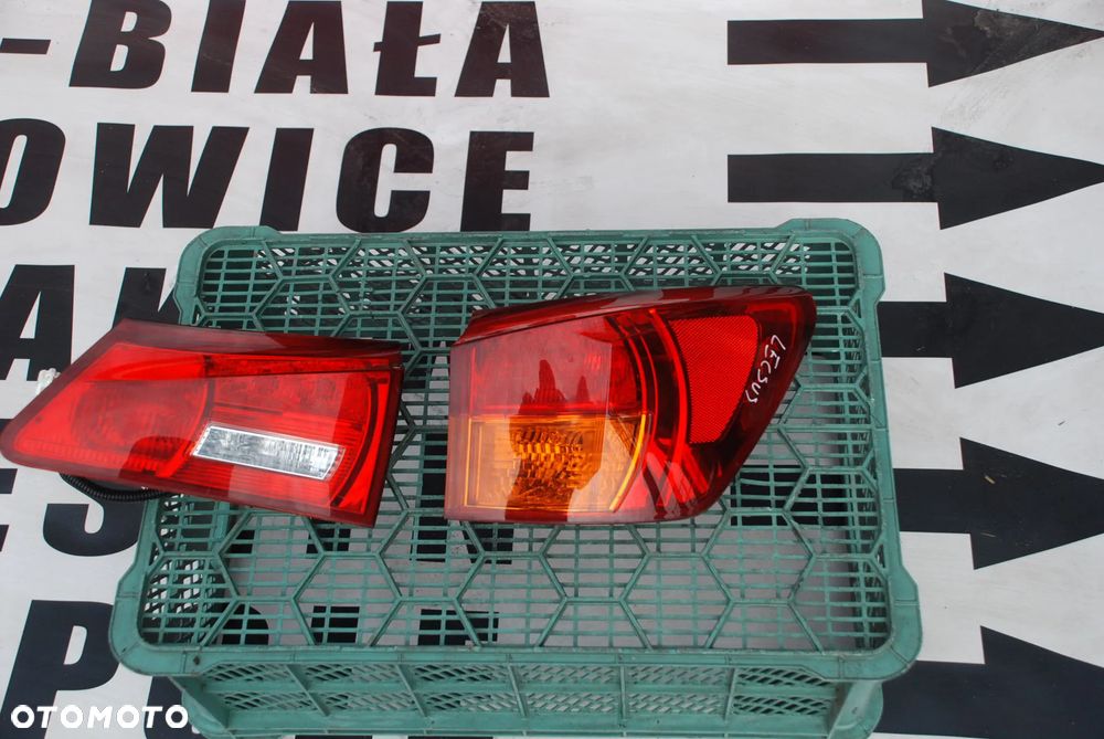 lexus IS II lampa tył prawa WYSYŁKA - 2
