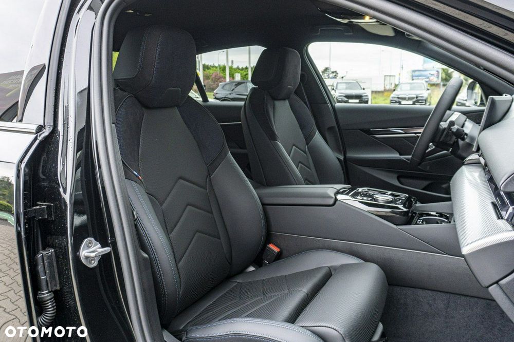 BMW Seria 5 - 25