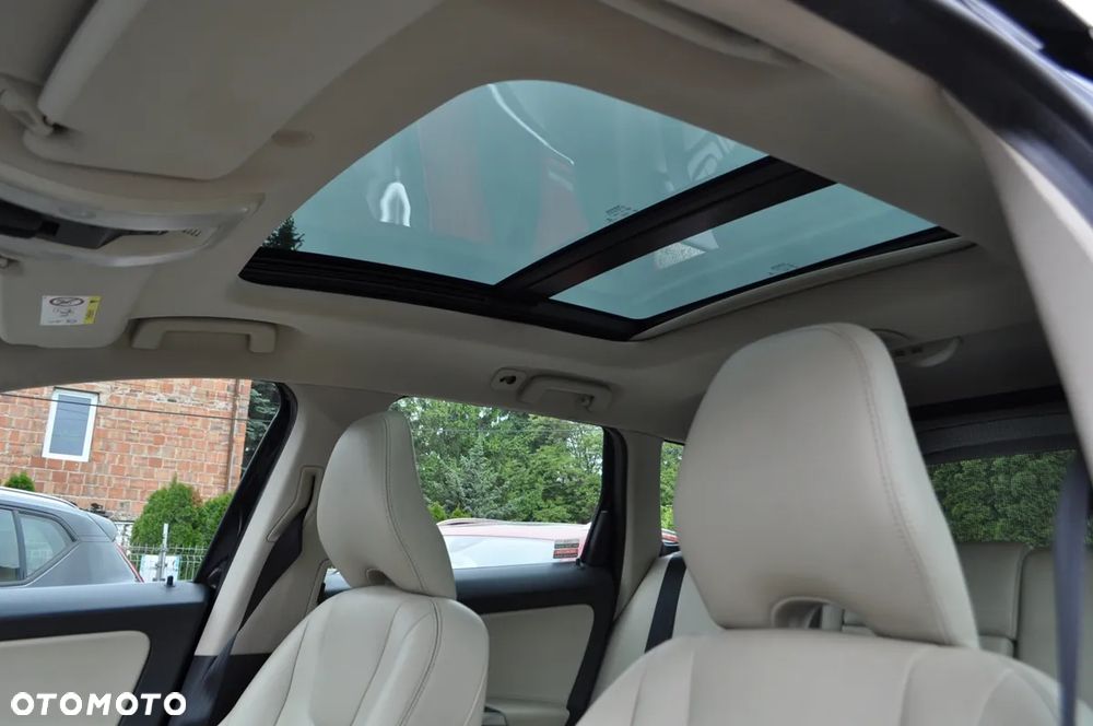 Volvo XC 60 D4 AWD Summum - 20