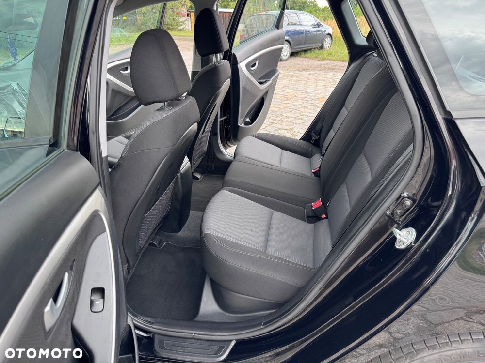 Hyundai i30 i30cw 1.6 CRDi Fifa World Cup Edition - 20